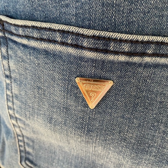 jean shorts by guess, fits us6-8 - Picture 3 of 4